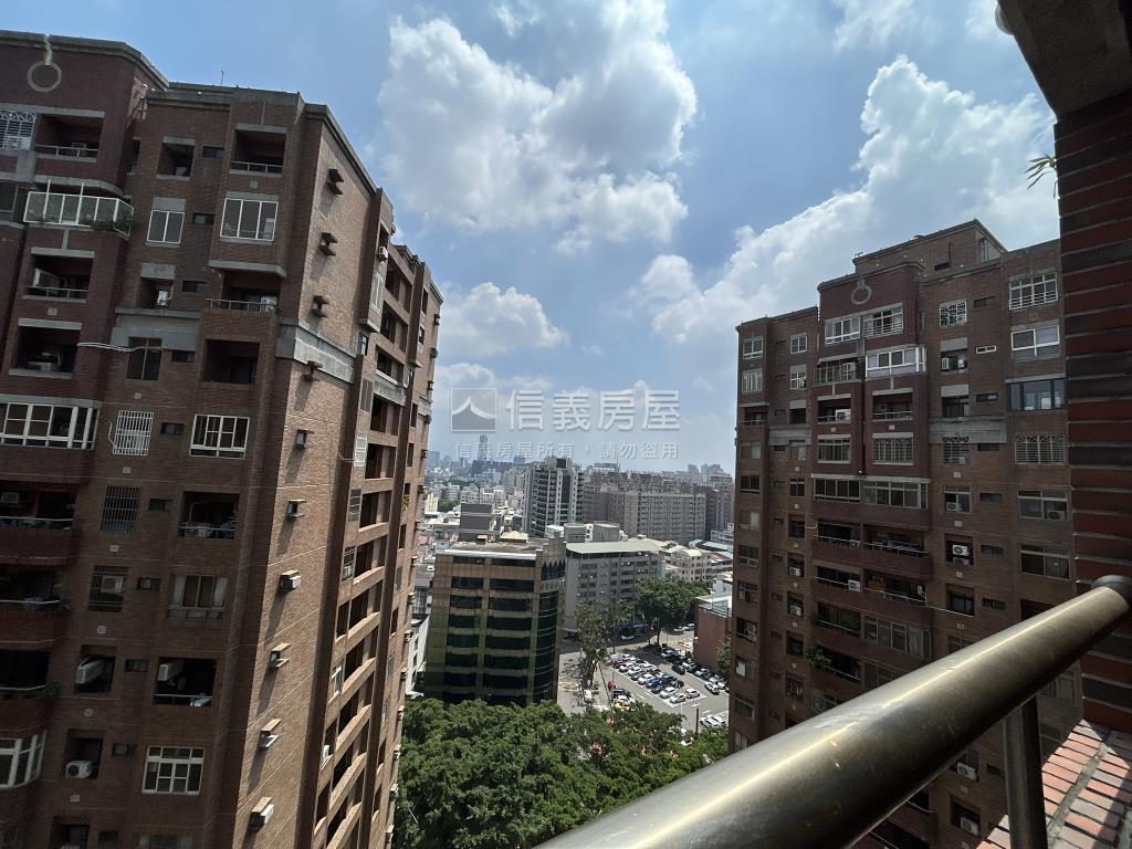 文心經典高樓景觀四房房屋室內格局與周邊環境