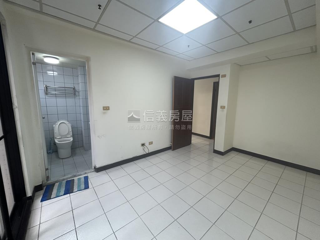 文心經典高樓景觀四房房屋室內格局與周邊環境