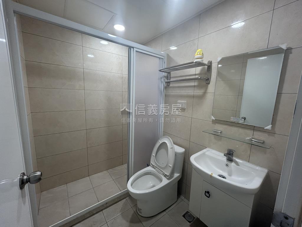 文心經典高樓景觀四房房屋室內格局與周邊環境