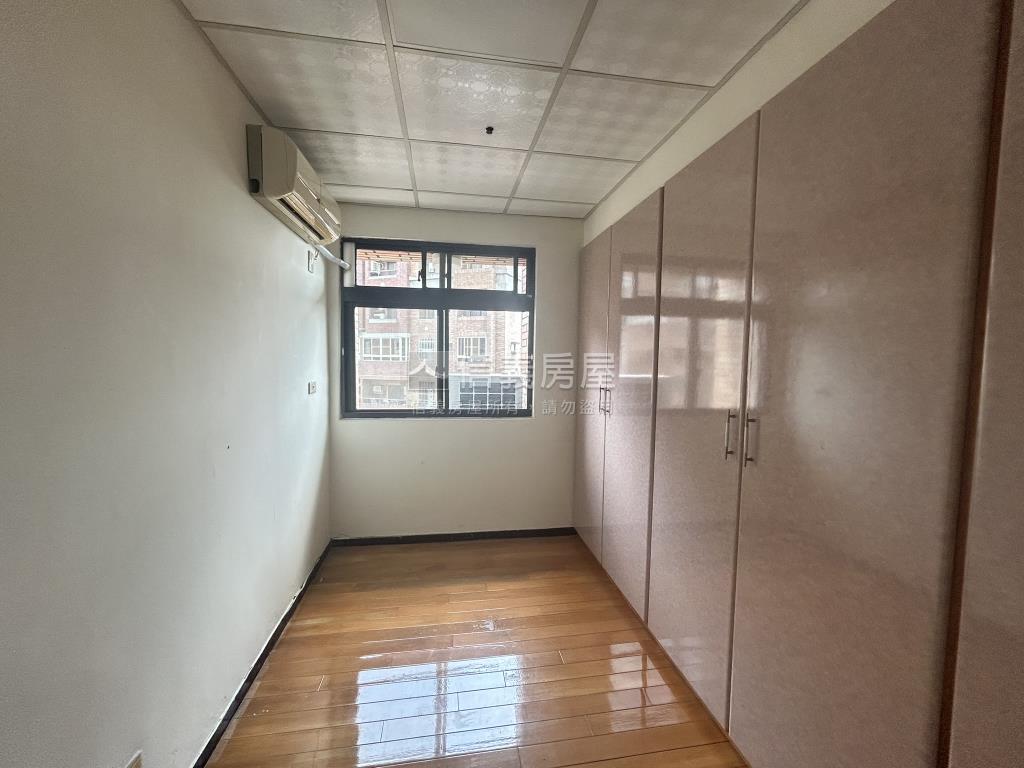 文心經典高樓景觀四房房屋室內格局與周邊環境