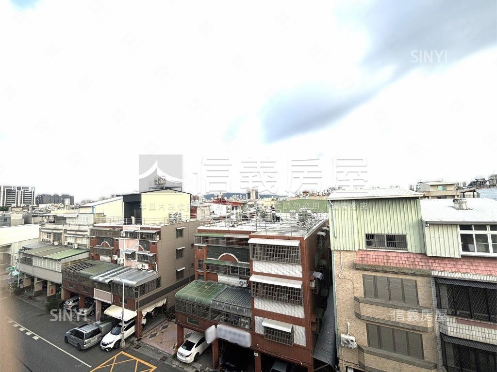 德民正路臨路透天房屋室內格局與周邊環境