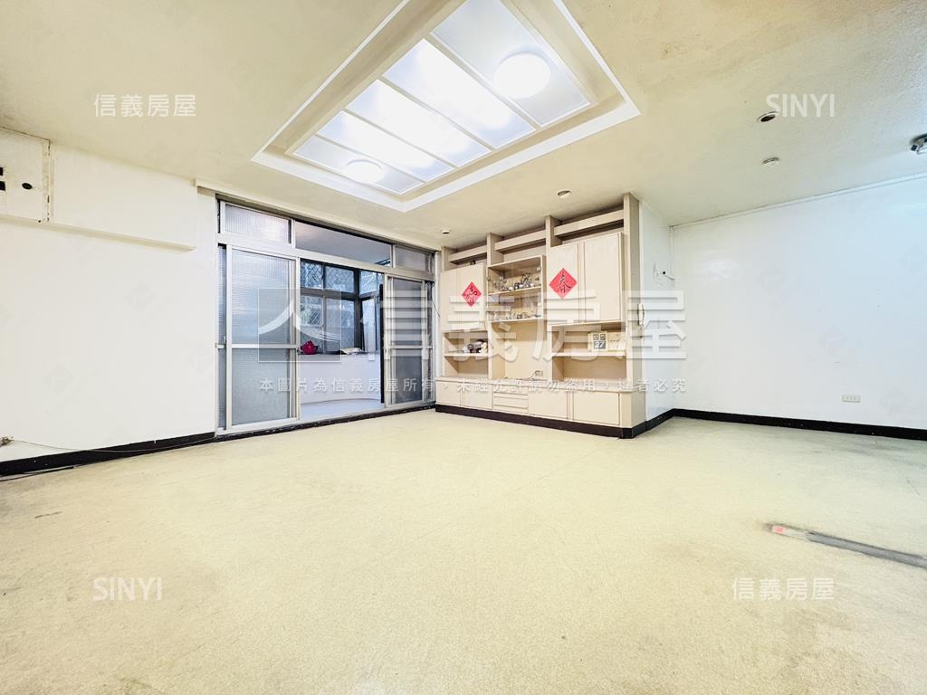 邊間大空間二樓美寓房屋室內格局與周邊環境