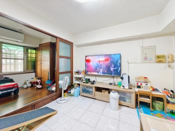 皇家新都市三房平車