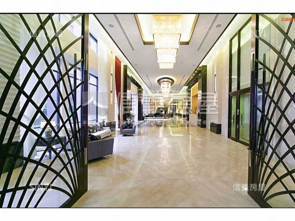 高樓山景兩房車位房屋室內格局與周邊環境