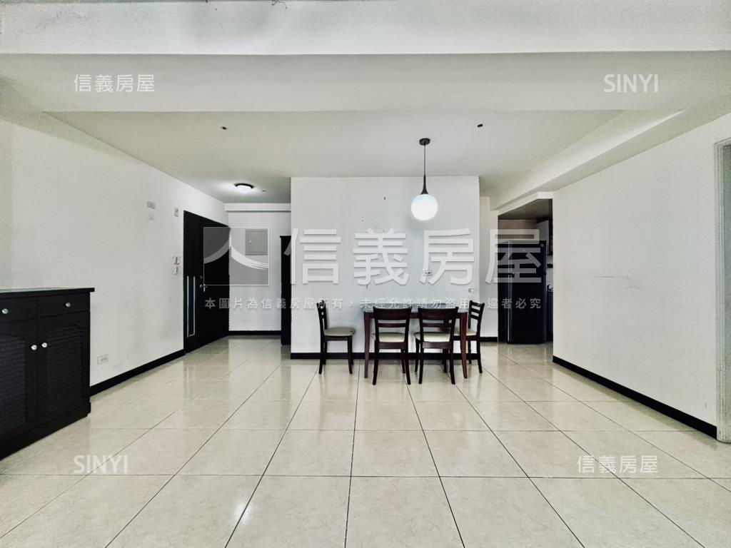 近中山醫大三房房屋室內格局與周邊環境
