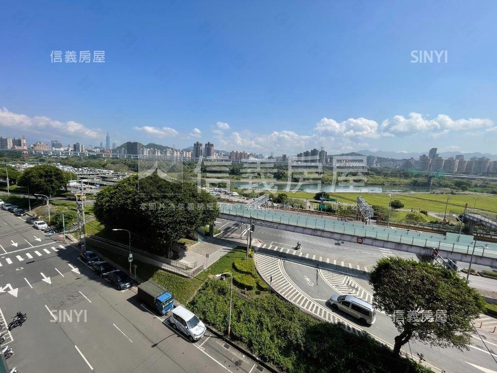 月河景觀三房車位房屋室內格局與周邊環境