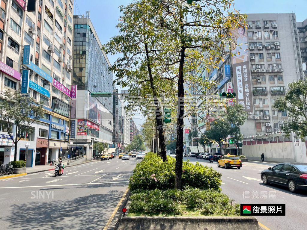 板南線羅馬大廈大面寬店辦房屋室內格局與周邊環境