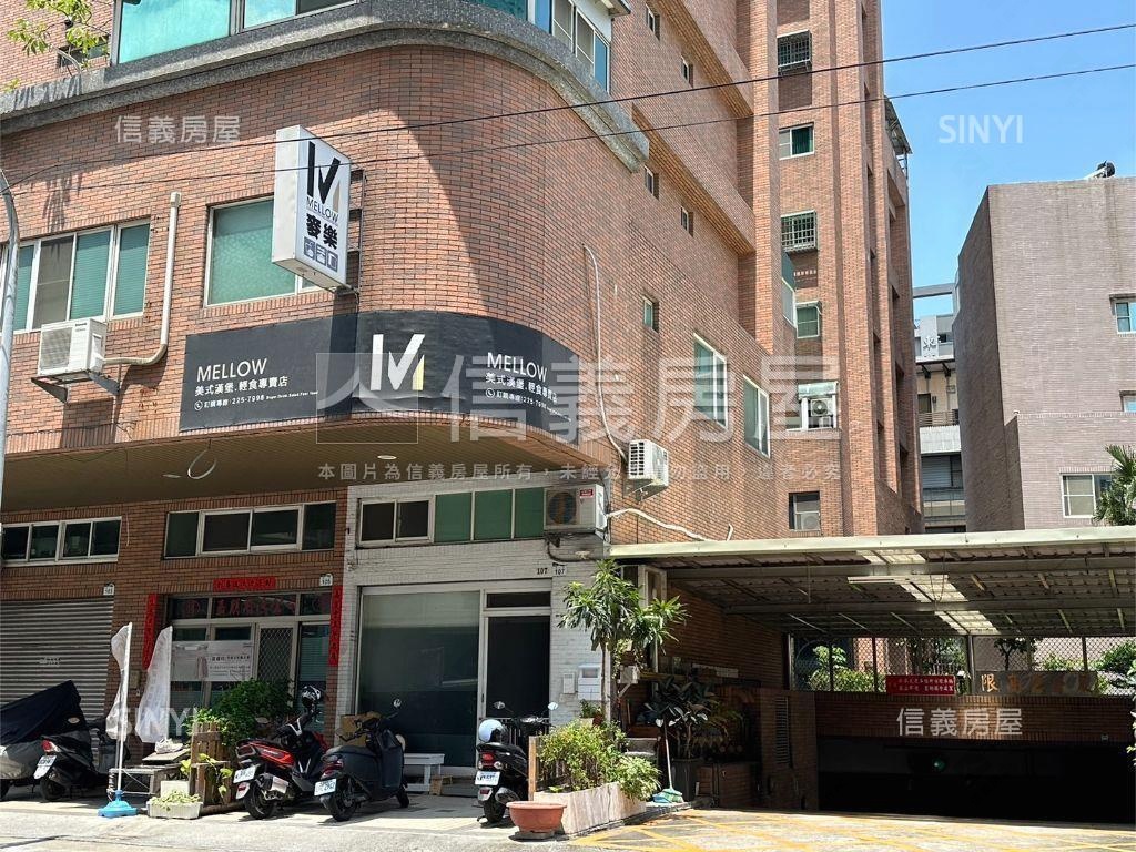 近科工館挑高樓店房屋室內格局與周邊環境