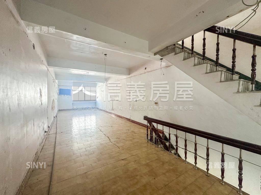 鼎中路熱鬧正五樓透店房屋室內格局與周邊環境