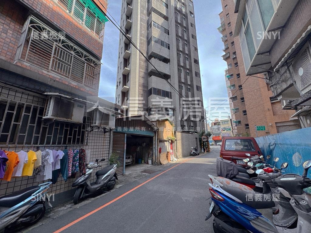 這裡有塊都計內板橋的土地房屋室內格局與周邊環境