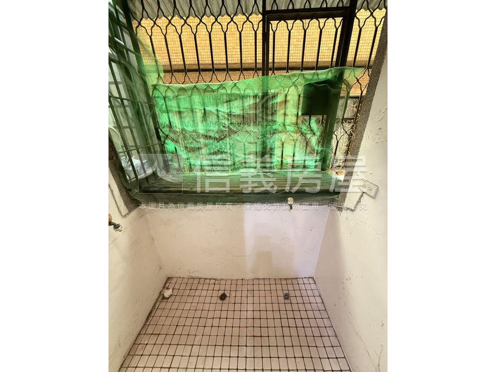 培英街公寓２樓房屋室內格局與周邊環境