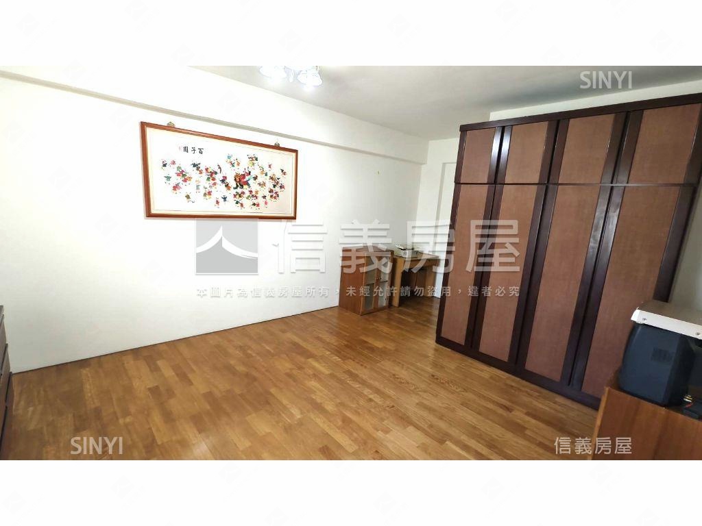 好喜歡金福街車庫透天房屋室內格局與周邊環境