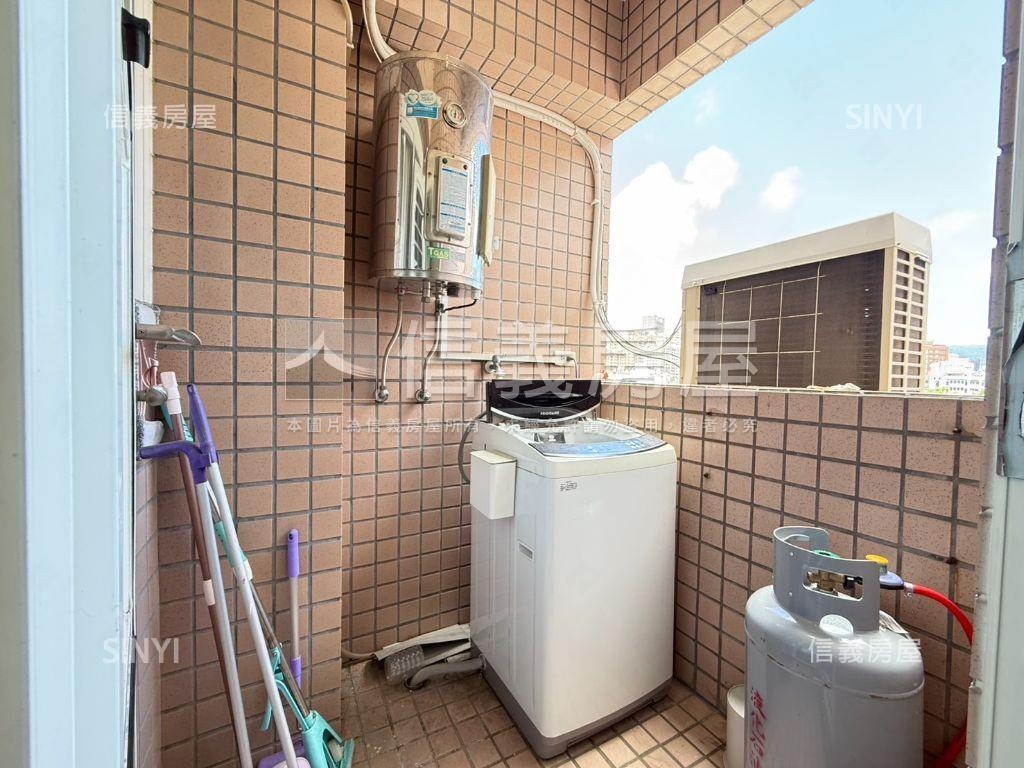 輕裝潢兩房收租聖品房屋室內格局與周邊環境
