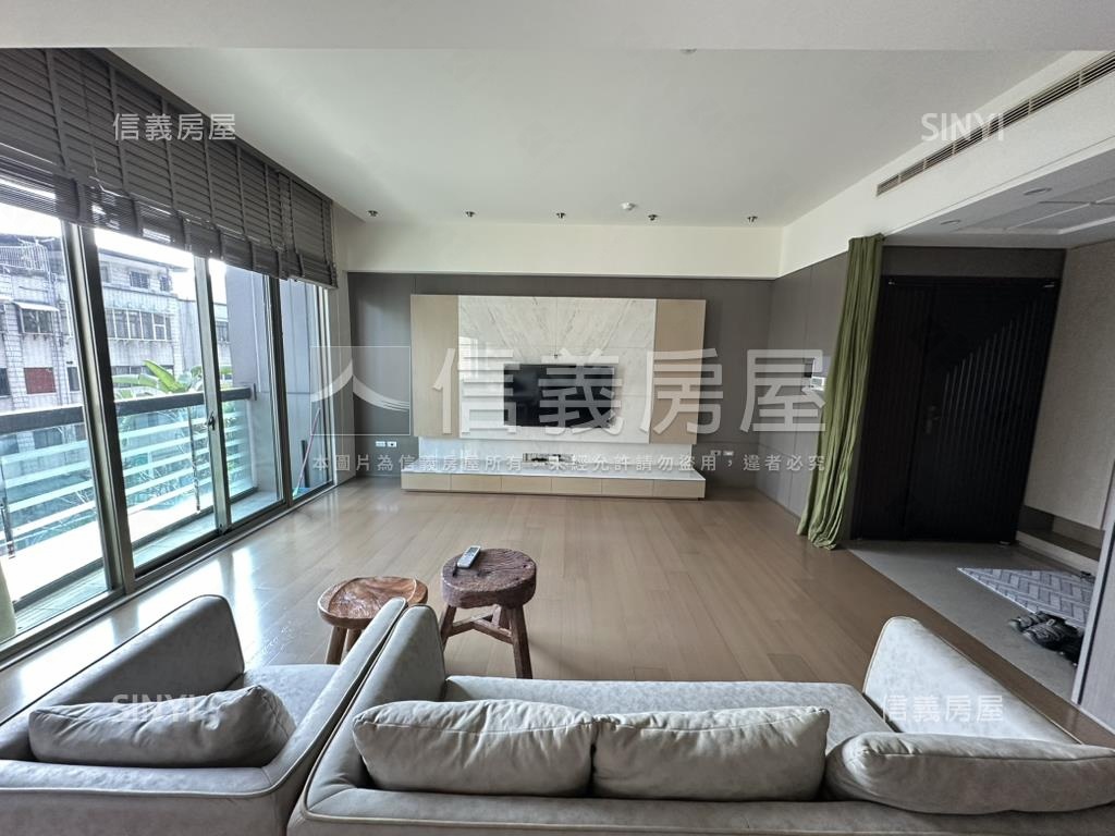 就看這間璀璨蘭雅房屋室內格局與周邊環境