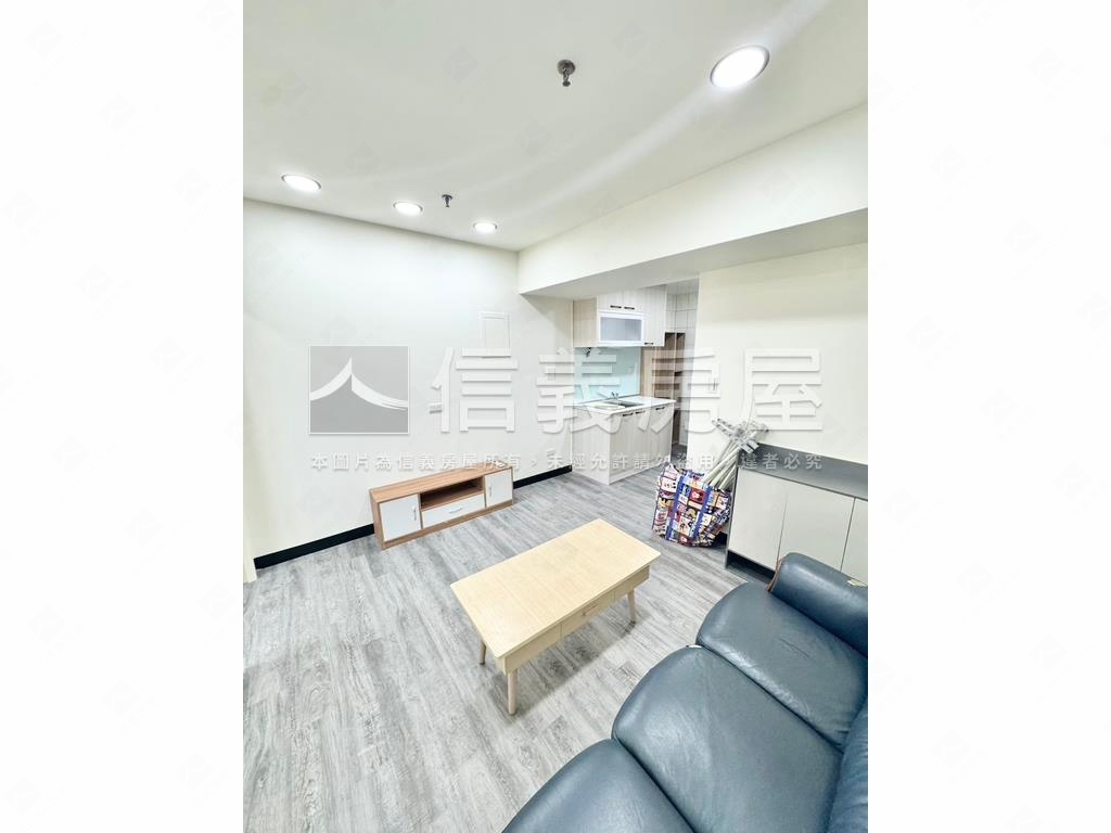 凱悅一房一廳美套房１３樓房屋室內格局與周邊環境