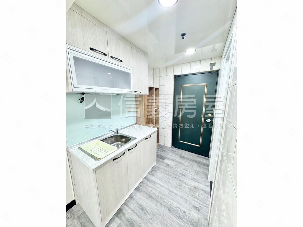 凱悅一房一廳美套房１３樓房屋室內格局與周邊環境