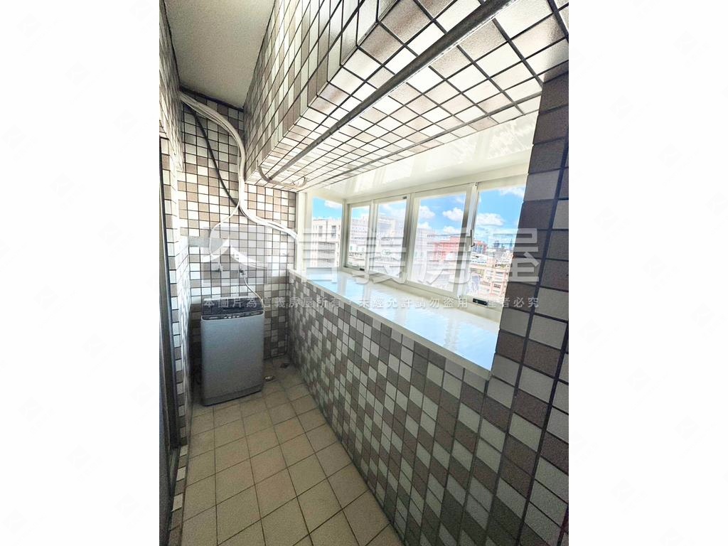 凱悅一房一廳美套房１３樓房屋室內格局與周邊環境