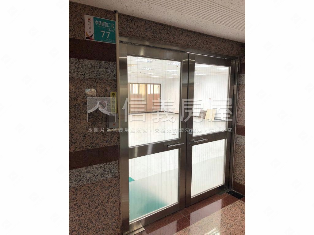 東區擎天大樓優質辦公室Ｂ房屋室內格局與周邊環境