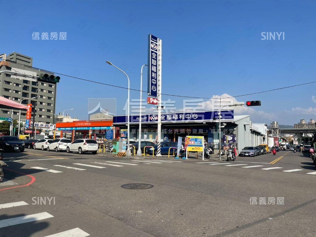 東區大面寬朝南方正稀有地房屋室內格局與周邊環境