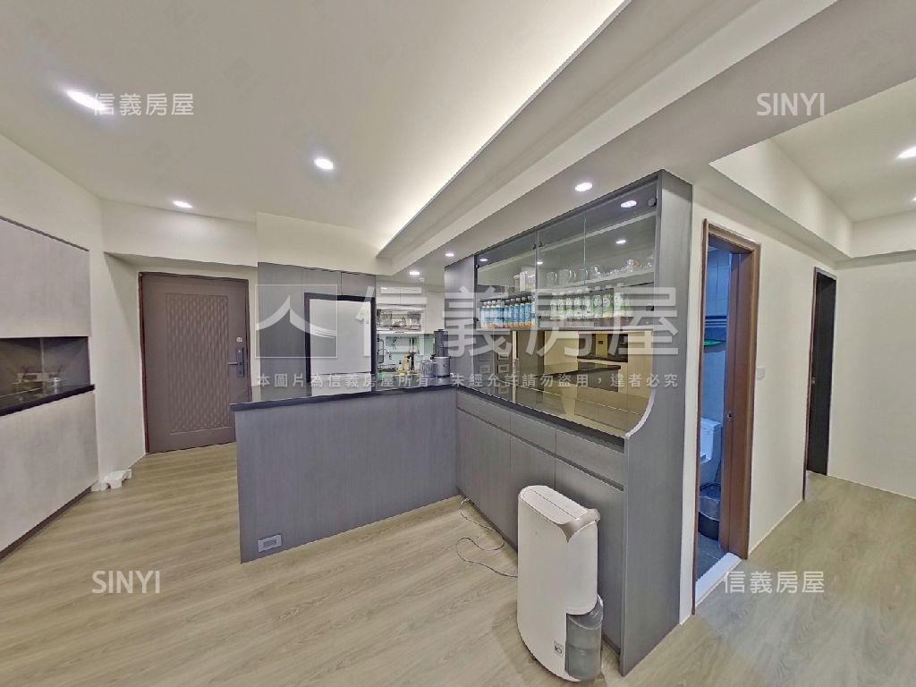 鴻灃越精裝景觀三房三車位房屋室內格局與周邊環境