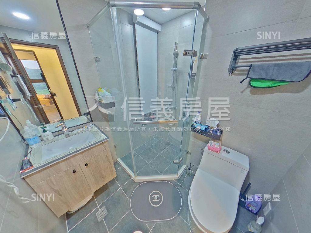鴻灃越精裝景觀三房三車位房屋室內格局與周邊環境