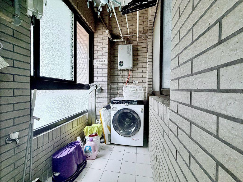 專任！品藏逢甲高樓正兩房房屋室內格局與周邊環境