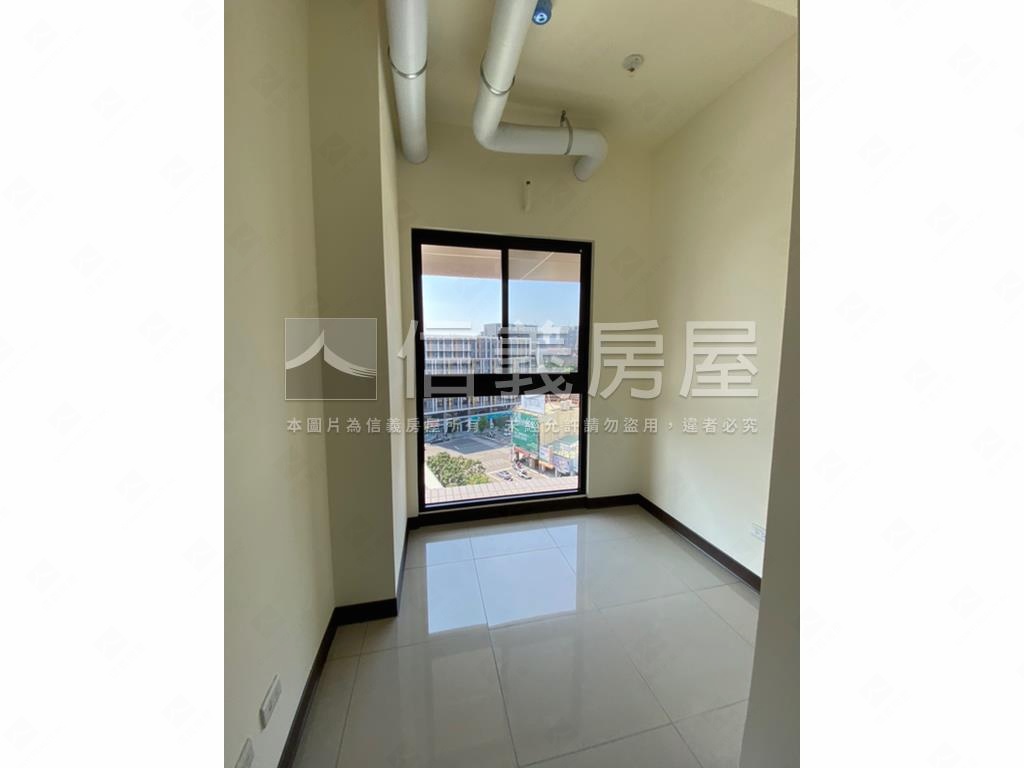 水湳經貿旁遠雄純寓高樓房屋室內格局與周邊環境