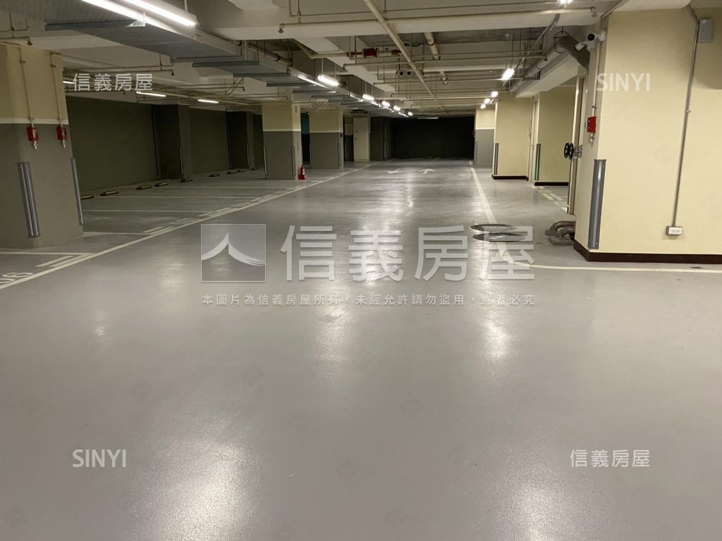 水湳經貿旁遠雄純寓高樓房屋室內格局與周邊環境