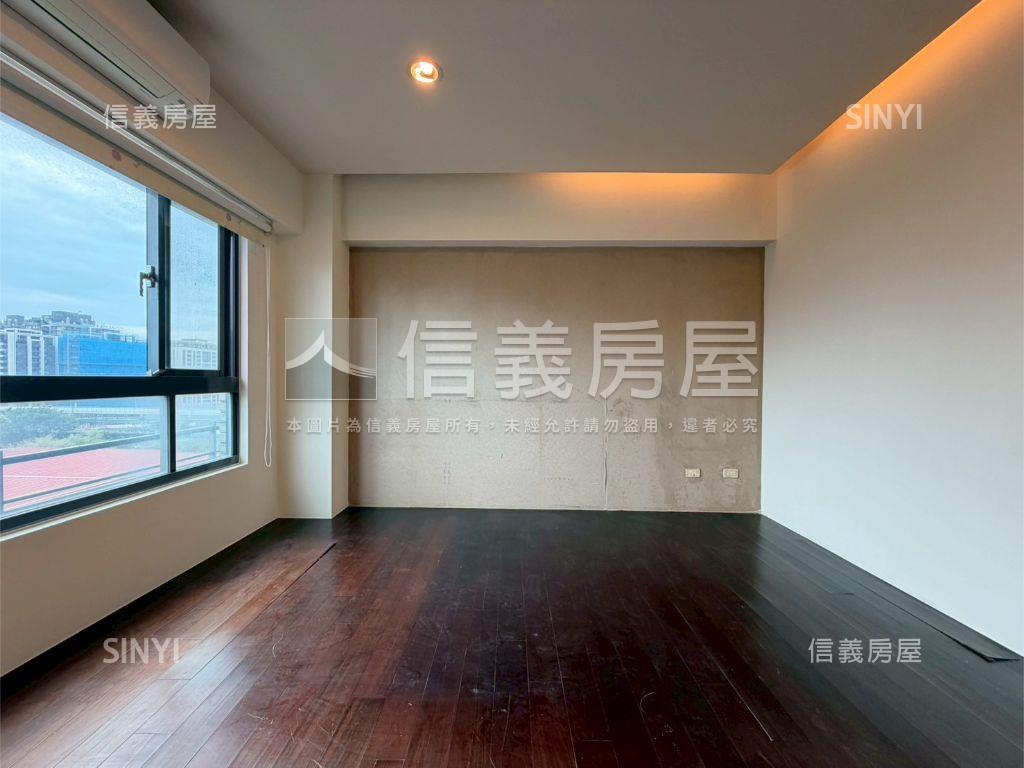 歐洲村景觀四房車位房屋室內格局與周邊環境