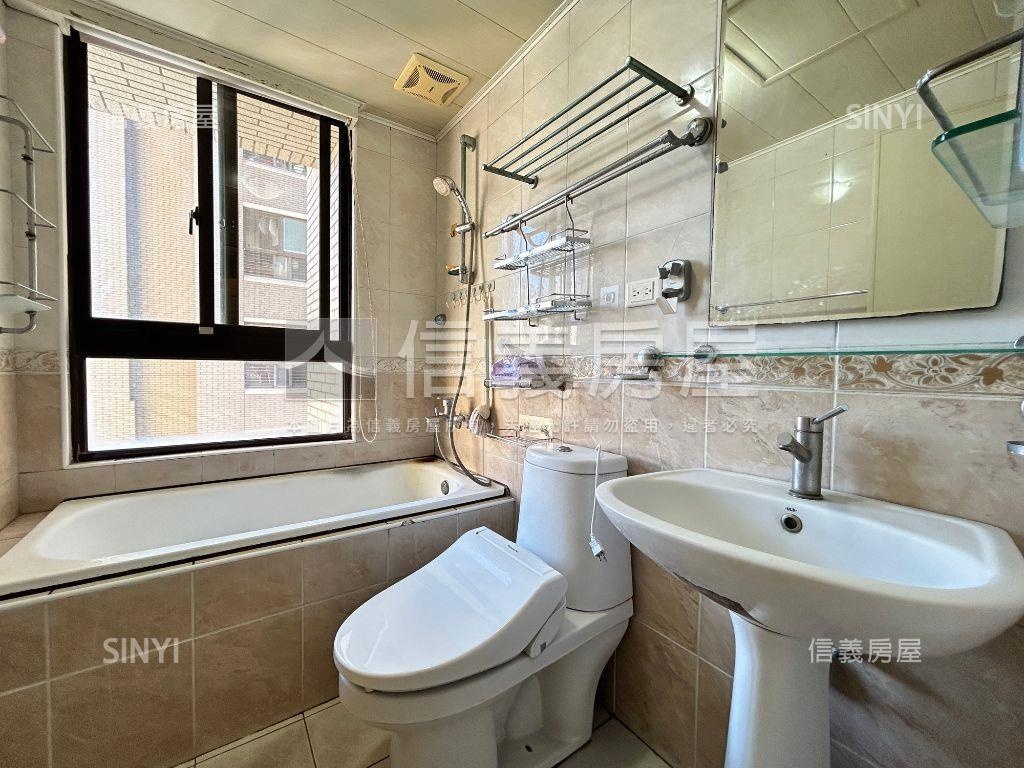 南屯震後太子龍四房房屋室內格局與周邊環境