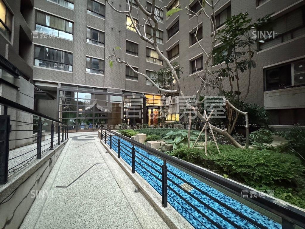 南屯震後太子龍四房房屋室內格局與周邊環境