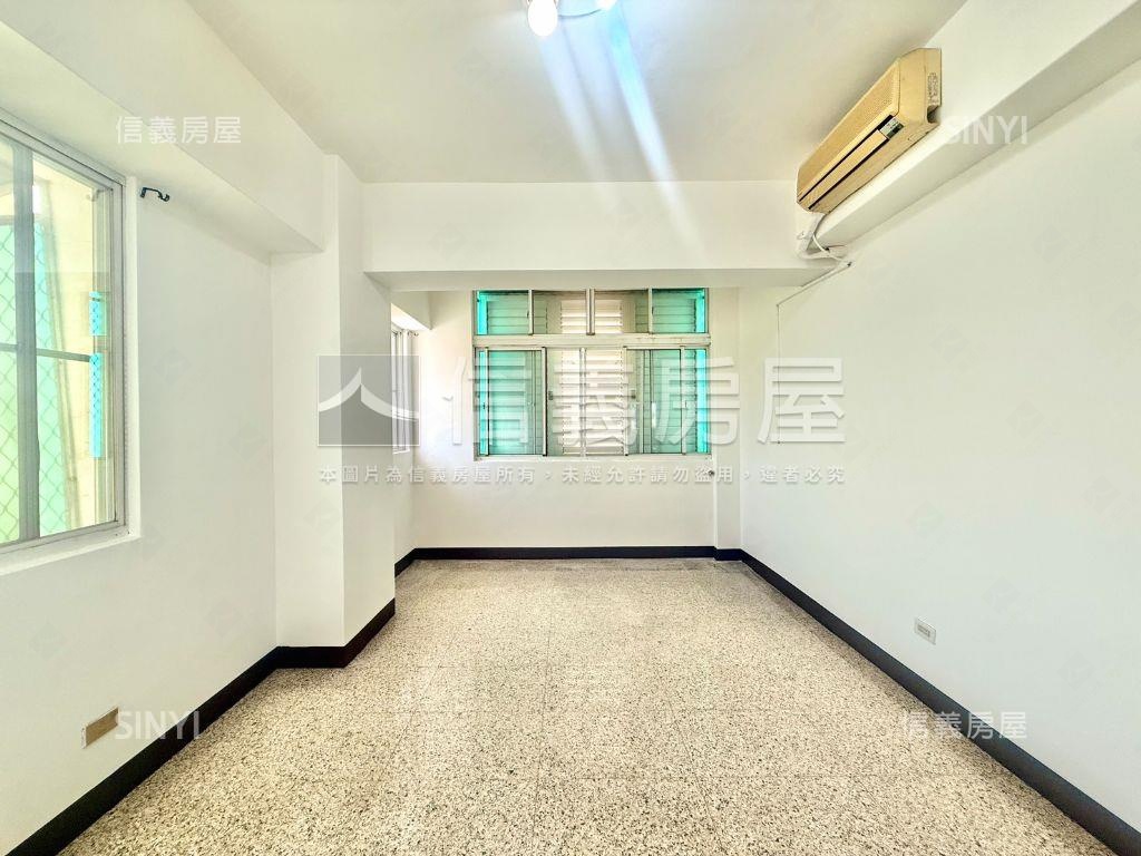 仁雄商圈大４房平車房屋室內格局與周邊環境