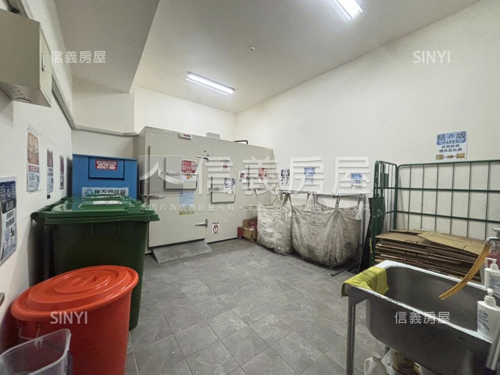 漾漾三房車房屋室內格局與周邊環境