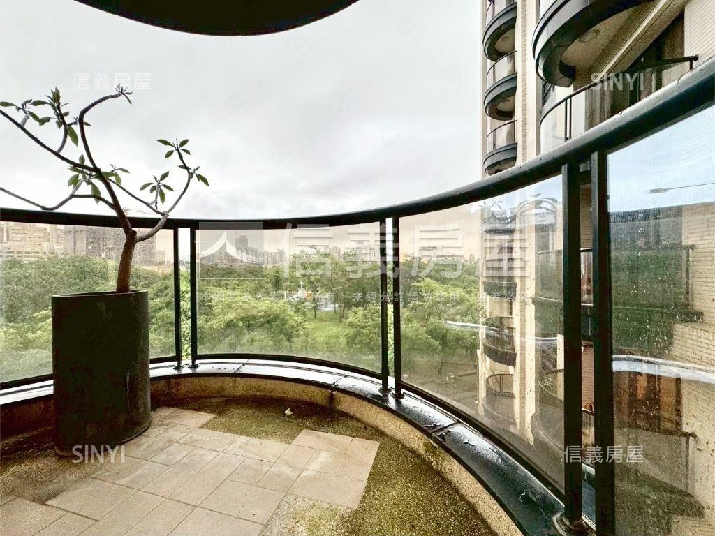 面公園豪景大兩房平車房屋室內格局與周邊環境