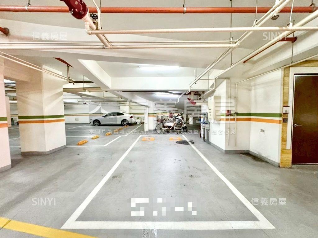 面公園豪景大兩房平車房屋室內格局與周邊環境