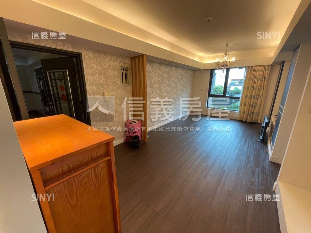 新天地優美大空間房屋室內格局與周邊環境