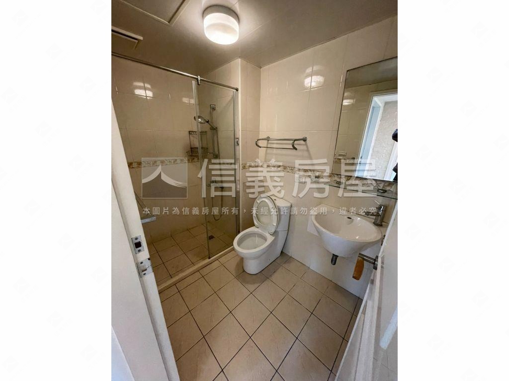 新天地優美大空間房屋室內格局與周邊環境