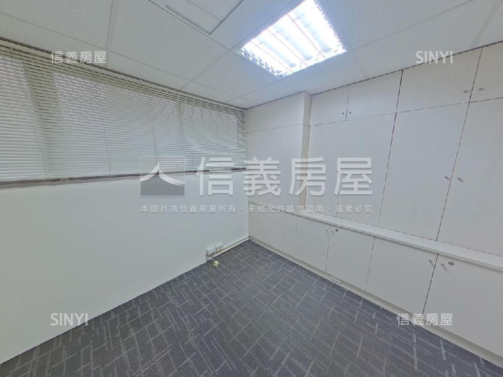 近捷運邊間採光辦公房屋室內格局與周邊環境