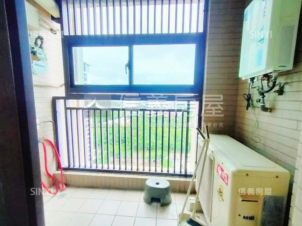 新杜拜高樓兩房視野平車戶房屋室內格局與周邊環境