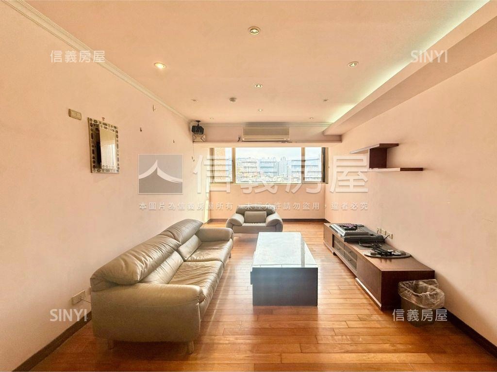 國家名人巷景觀３房車位房屋室內格局與周邊環境