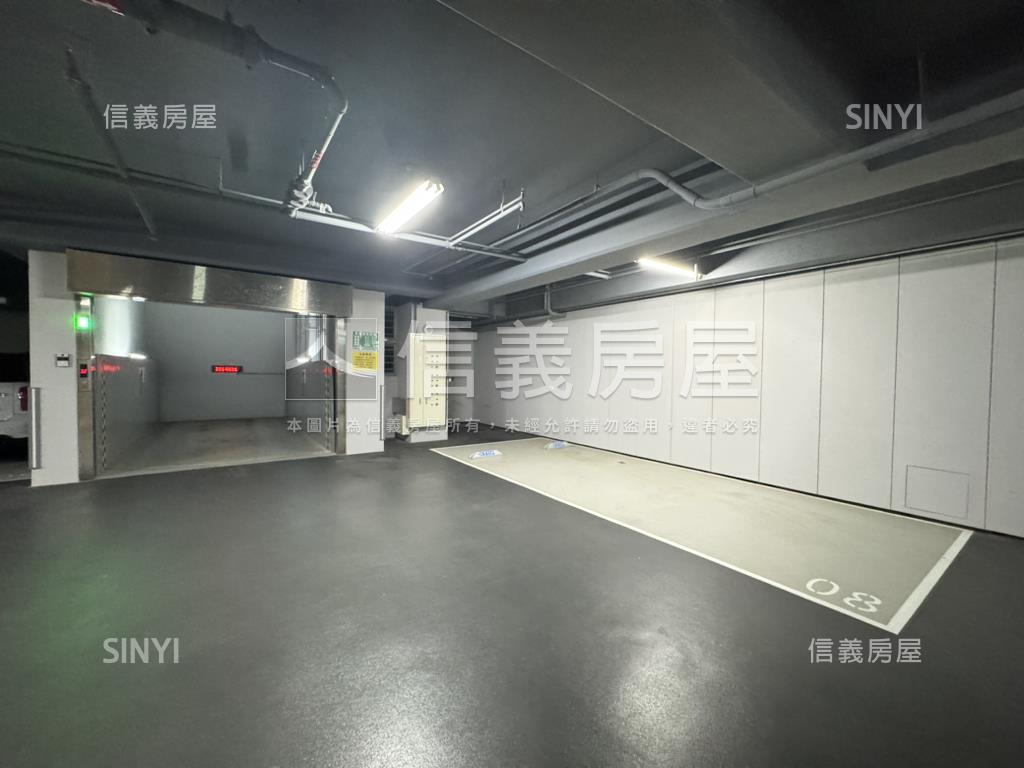 台大龍門３房車位房屋室內格局與周邊環境