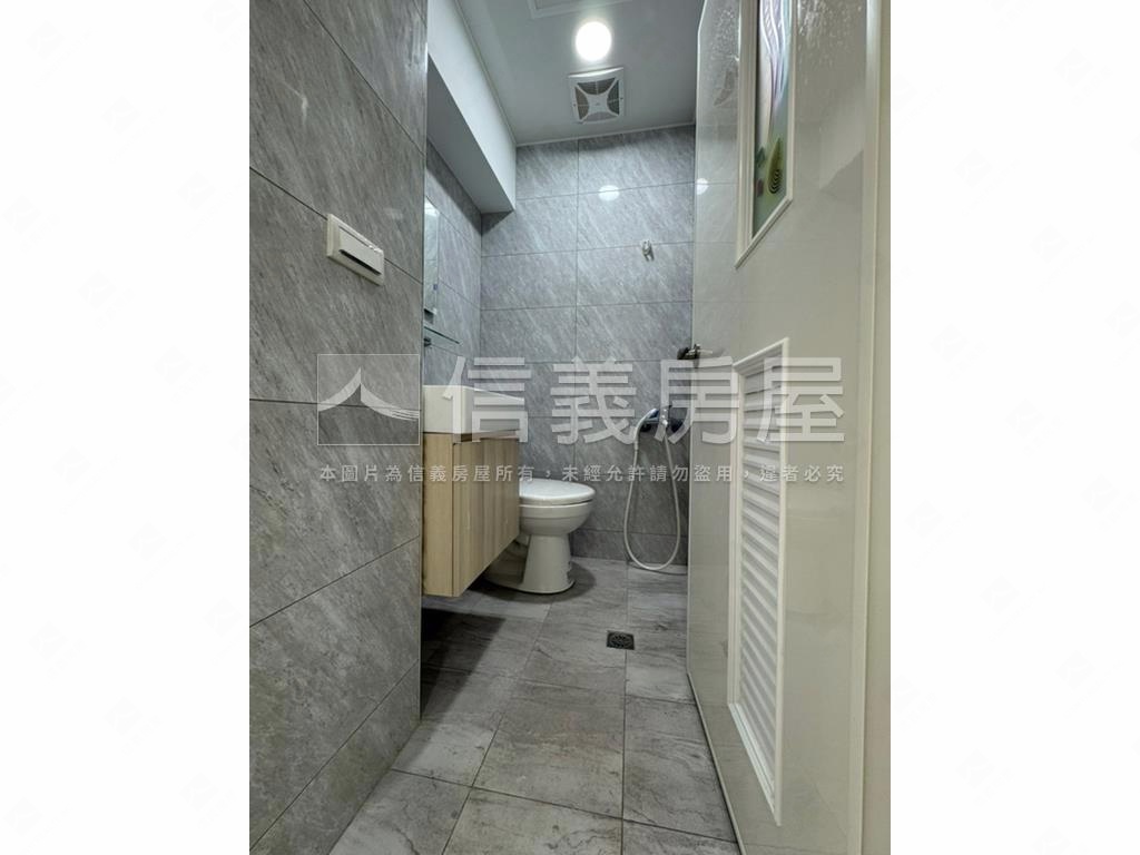 近萬隆捷運高樓邊間三房房屋室內格局與周邊環境