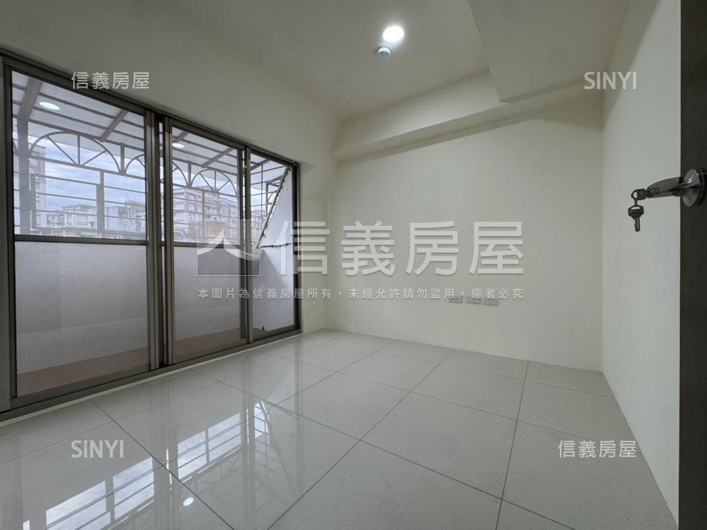 近萬隆捷運高樓邊間三房房屋室內格局與周邊環境