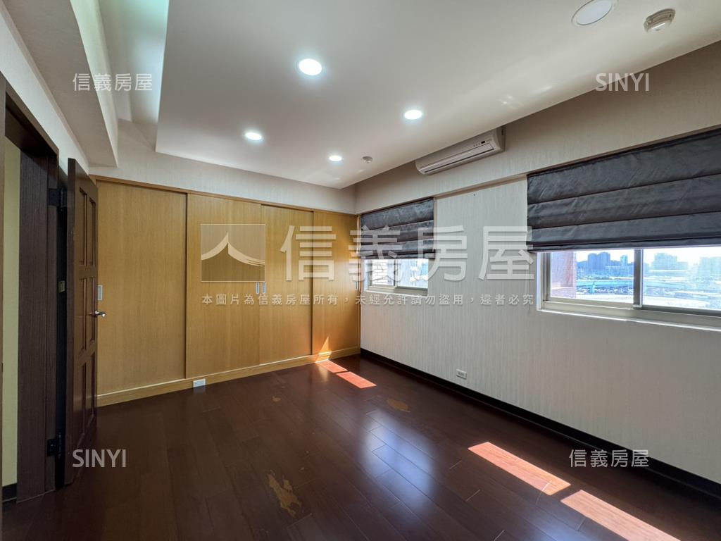 坎城面中庭大戶房屋室內格局與周邊環境