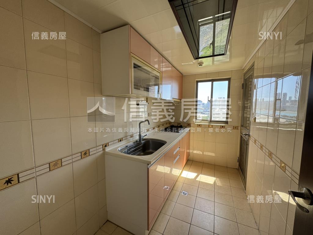 坎城面中庭大戶房屋室內格局與周邊環境