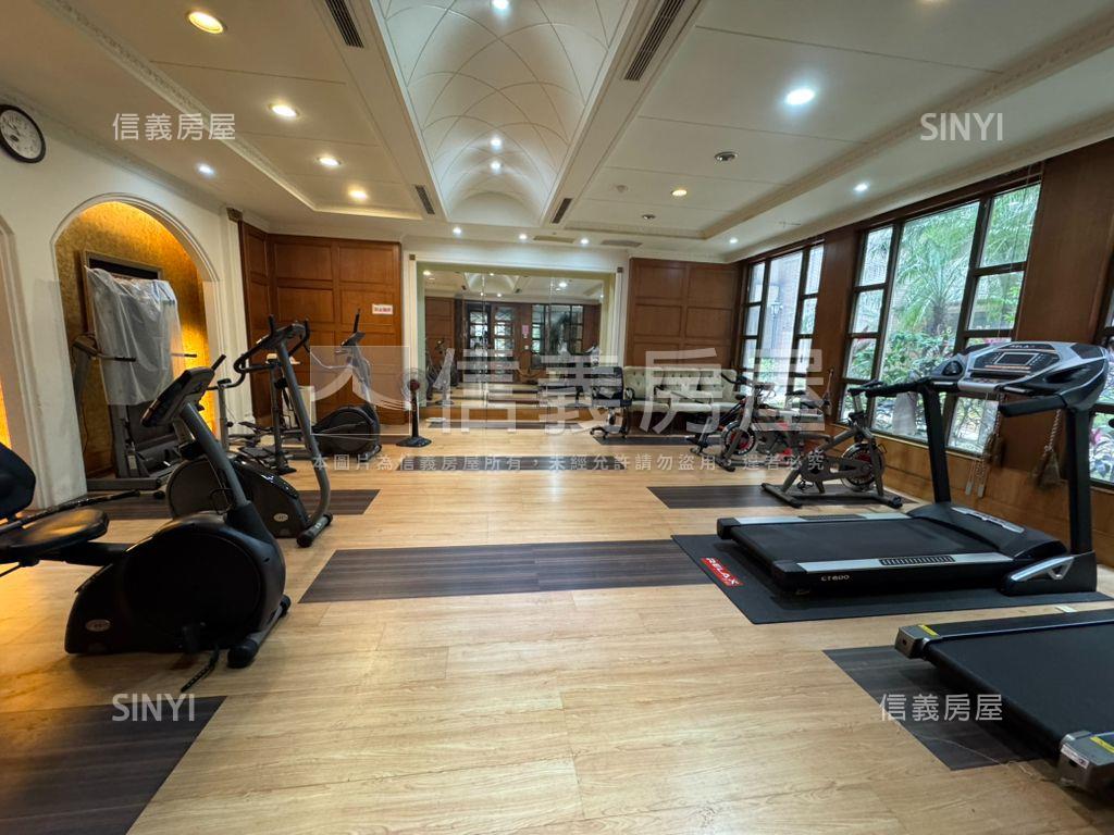 坎城面中庭大戶房屋室內格局與周邊環境