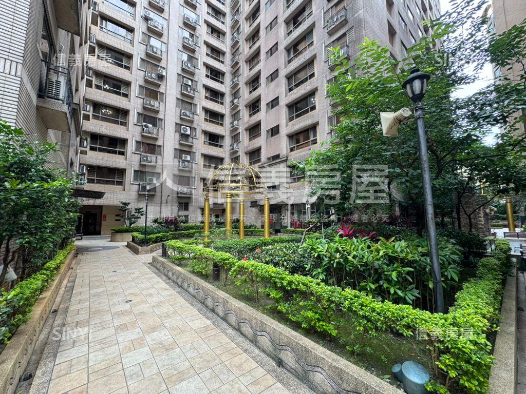 坎城面中庭大戶房屋室內格局與周邊環境