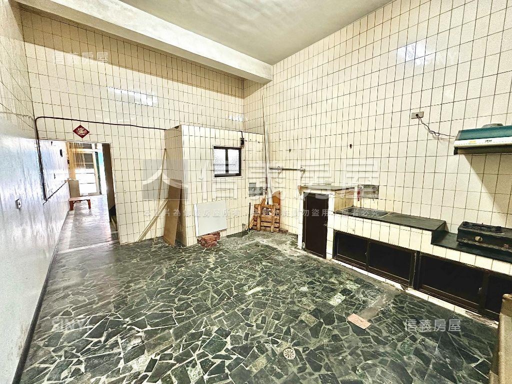 買代尋大樹透天房屋室內格局與周邊環境