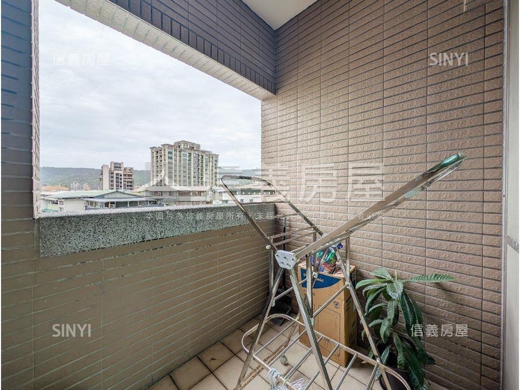 專任國寶花園稀有兩房房屋室內格局與周邊環境