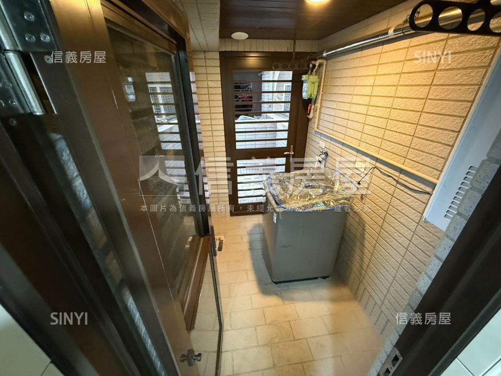 鼎藏璞麗雙併四房車位房屋室內格局與周邊環境